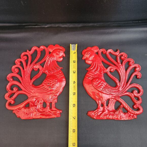 Cast Iron Rooster Wall Hanging Decor Red Enamel Set of 2 VTG Folk Art PA Dutch - Picture 9 of 9